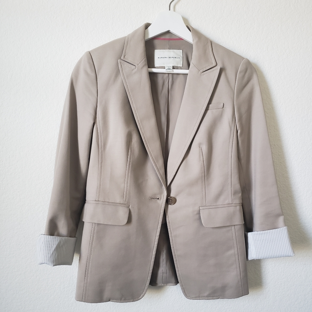 Banana Republic tan beige women's blazer size 0